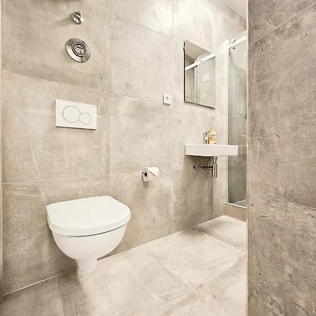 Tolstov - 2 Mit Terrasse - 25 Min Messe Dus Duisburg