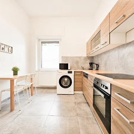 Tolstov - 2 Mit Terrasse - 25 Min Messe Dus Lägenhet *