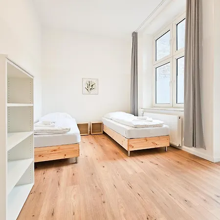 Lägenhet Tolstov - 2 Mit Terrasse - 25 Min Messe Dus