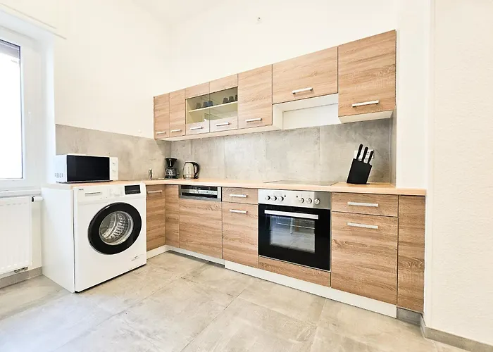 Tolstov - 2 Mit Terrasse - 25 Min Messe Dus